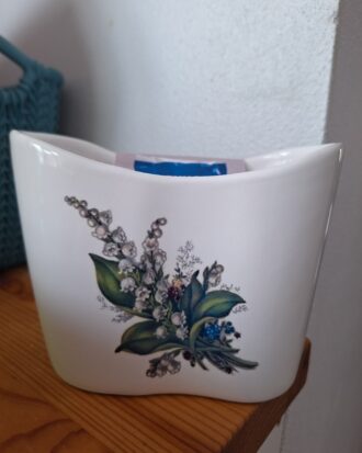 Uus hapukoore paki hoidja.