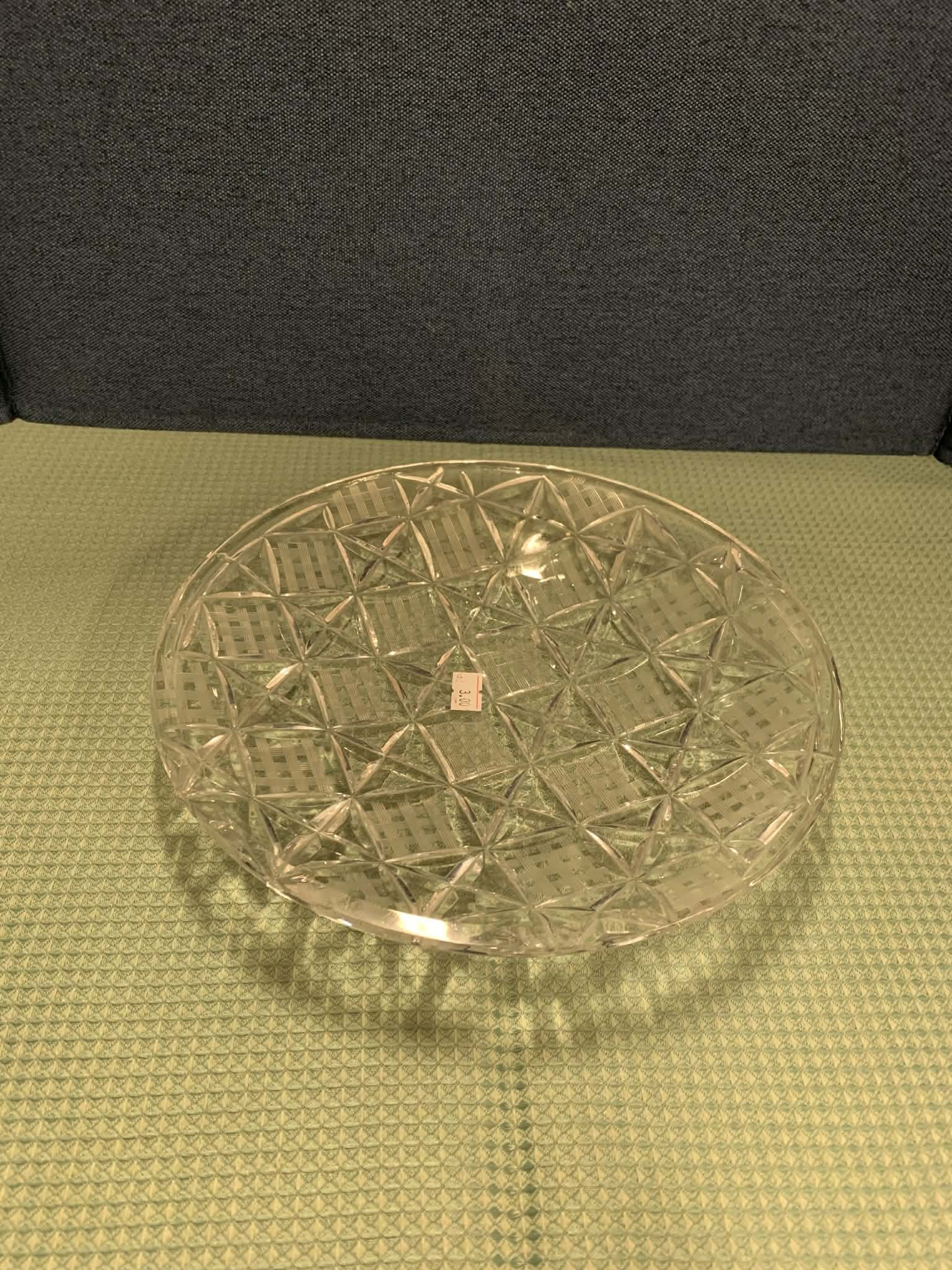 Kasutatud klaasist alus.