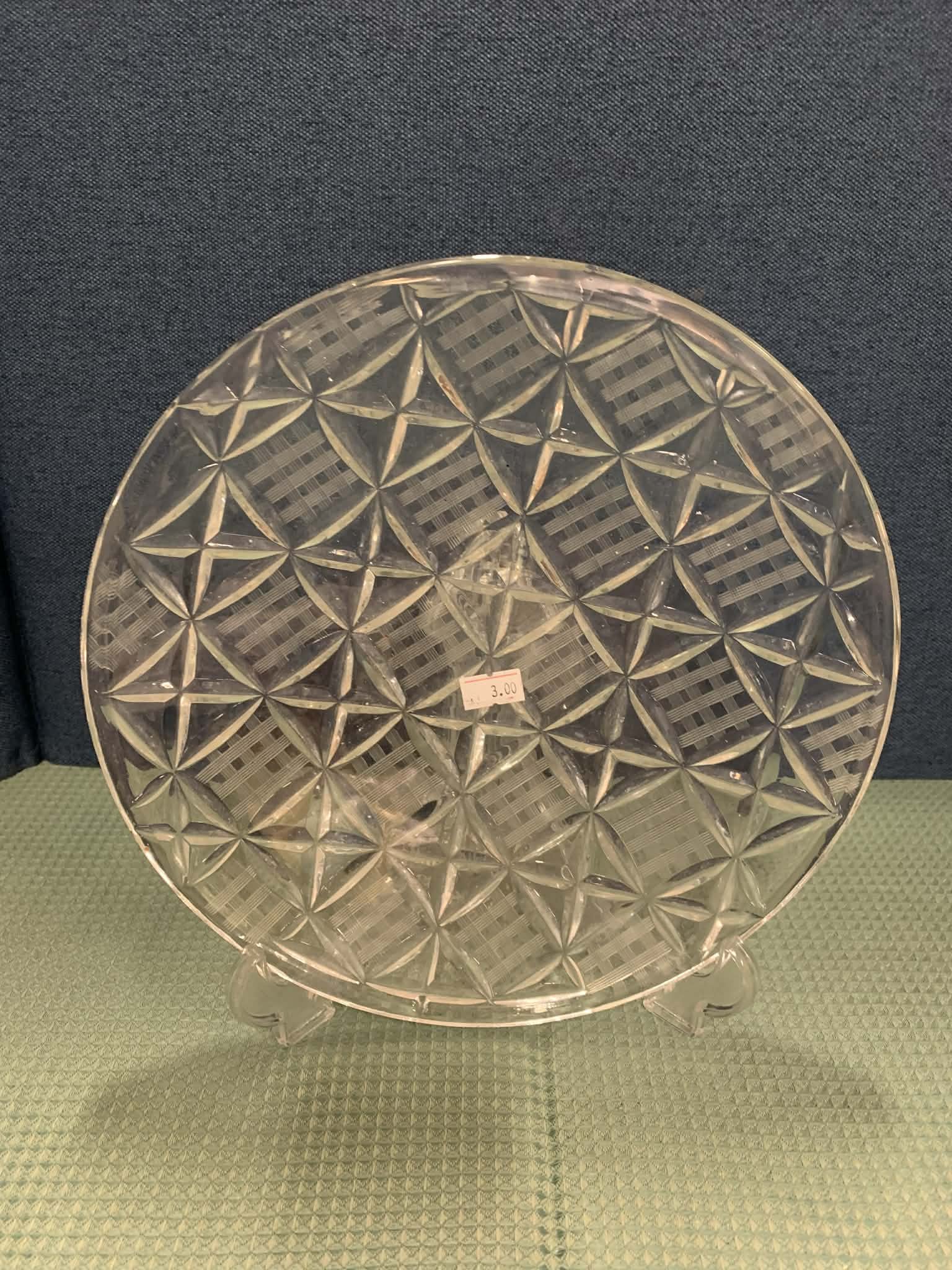 Kasutatud klaasist alus. - Image 2