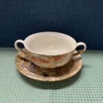 Kasutatud supikauss alusega.